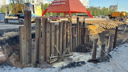 В повреждённый коллектор на Московском проспекте в Воронеже установили заглушку