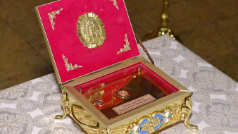 В Благовещенский Собор Воронежа прибыла частица Древа Яслей Богомладенца Христа