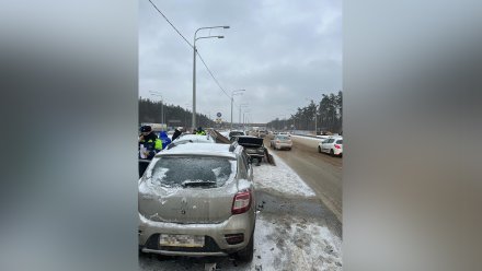В массовом ДТП в Воронеже пострадали 2 человека