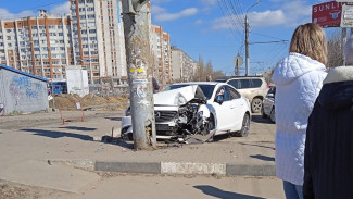 В Воронеже 18-летний парень пострадал в аварии у ТЦ «Арена»