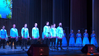 На фестивале в честь юбилея воронежского хора выступил уникальный коллектив из Самары