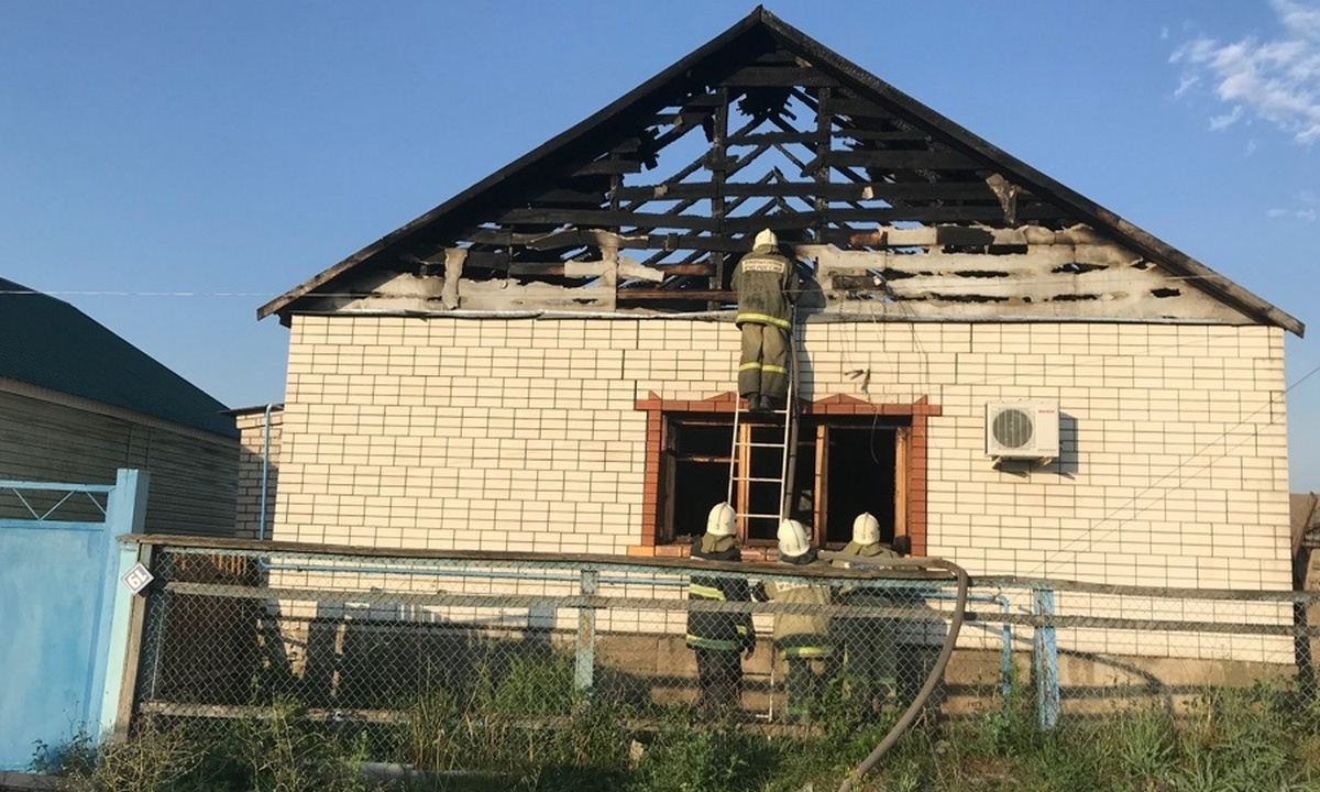 Мать с сыном погибли в горящем доме в воронежском селе – Новости Воронежа и Воронежской  области – Вести Воронеж