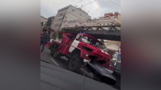 Трёх посетителей вывели из горящего заведения на проспекте Революции в Воронеже