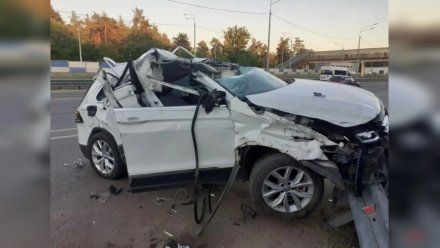 Парень и девушка пострадали в столкновении легковушек в Воронеже