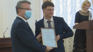 Мэр Воронежа поздравил коллег с Днём работника муниципальной службы
