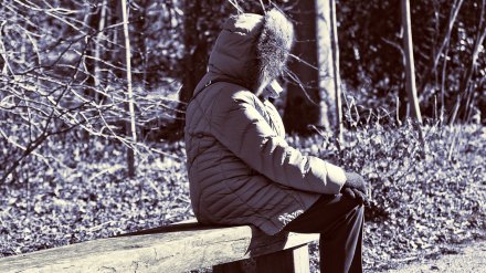 В Воронеже пенсионерка отдала «однокласснице» дочери 400 тыс. рублей