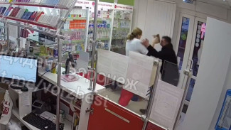 Стали известны подробности нападения наркомана на фармацевта в аптеке в Воронеже