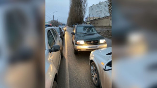 Выезд на встречку обернулся для воронежской автомобилистки крупным штрафом