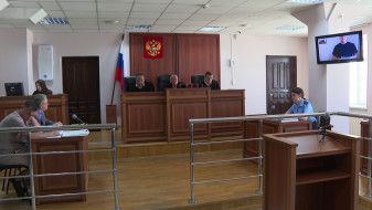 Осуждённый за коррупцию бывший вице-мэр Воронежа перекрестился перед апелляцией