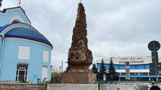 Двухвековой «Заставский пилон» в центре Воронежа начали закладывать новыми кирпичами