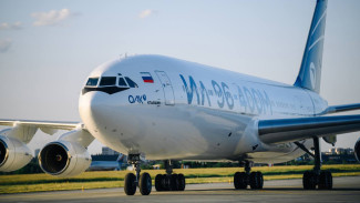 Воронежцам показали фото собранного на авиазаводе первого пассажирского Ил-96-400М