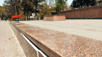 Воронежцев расстроило состояние памятника Славы накануне Дня Победы