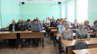 В Воронеже прошёл киберчемпионат среди пенсионеров
