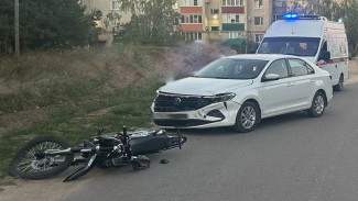 Мотоциклист пострадал в ДТП с Volkswagen в Россоши