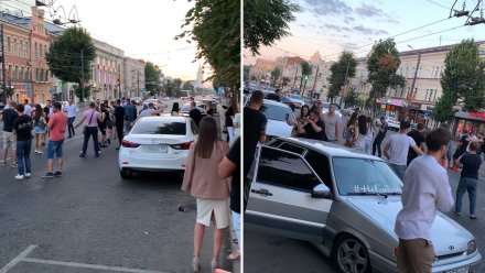 Десятки воронежцев на рассвете устроили шумную вечеринку в центре города