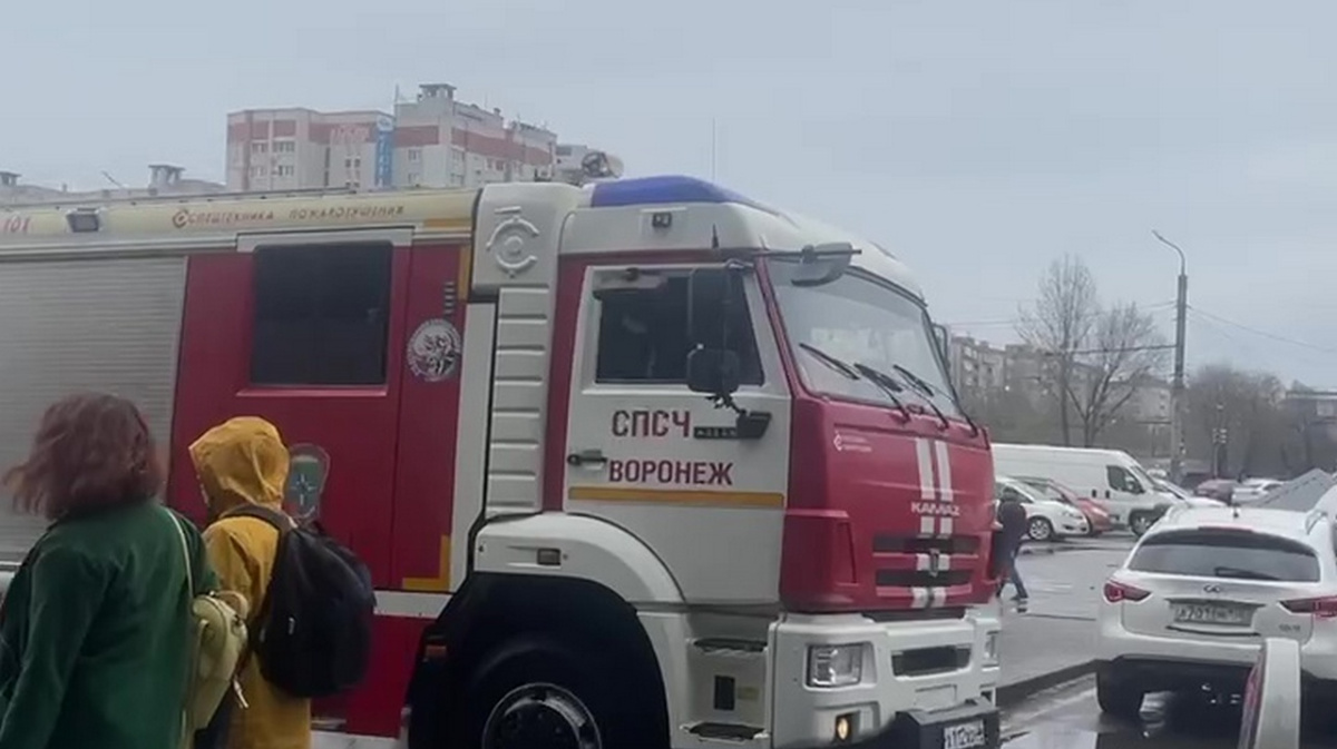 Пять пожарных машин съехались к медцентру в Воронеже – Новости Воронежа и  Воронежской области – Вести Воронеж