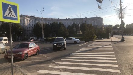 Новый пешеходный переход появился возле вокзала Воронеж-1
