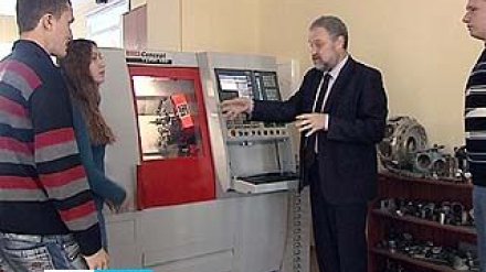 Рабочим профессиям в Воронеже теперь обучают по-новому