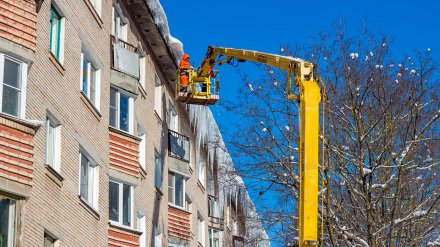 Воронежская прокуратура проверит УК после истории с подростками на обледеневшей крыше