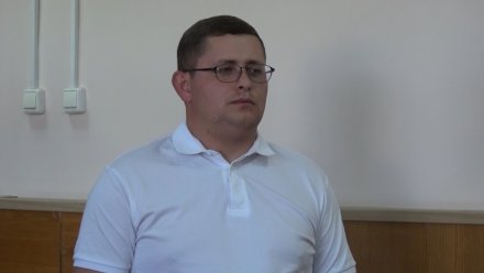 Обвиняемый в насилии воронежский полицейский подписал контракт с Минобороны