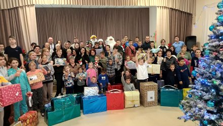 Нововоронежская АЭС подарила подарки почти 70 воспитанникам подшефной школы-интерната
