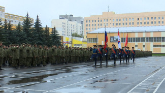 С соблюдением воинских церемоний. Как Воронеж проводил первых мобилизованных в зону СВО