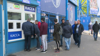 Воронежский «Факел» анонсировал старт продаж билетов на последний домашний матч