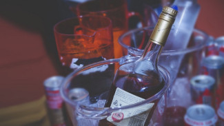 В Воронеже 4 детей отравились вином и коньяком на домашней вечеринке