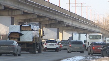 На трассе Курск – Воронеж образовалась 3-километровая пробка