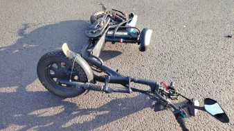 В центре Воронежа водитель Kia сбил мужчину на электроскутере