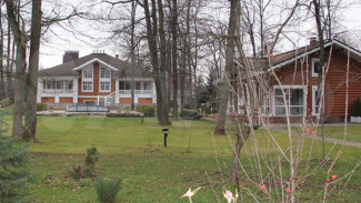 В Коминтерновском районе Воронежа на продажу выставили усадьбу