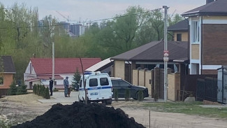 Стрелявшему по школьникам бизнесмену предъявили обвинение в Воронеже