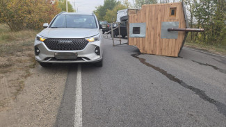В Воронеже три человека пострадали в ДТП с машинами и перевозной баней