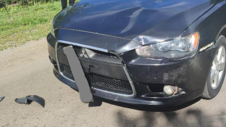 Двое детей попали под колёса автомобиля в Воронежской области