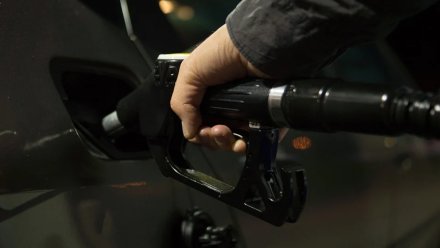 В Воронеже 19-летний парень на Audi украл с заправки бензин