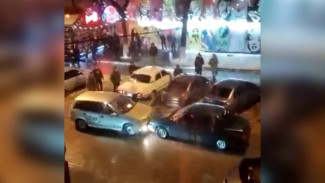 Воронежцы сообщили о драке таксистов в центре города