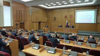 В Воронежской облдуме прошло заседание по инициативе районных депутатов
