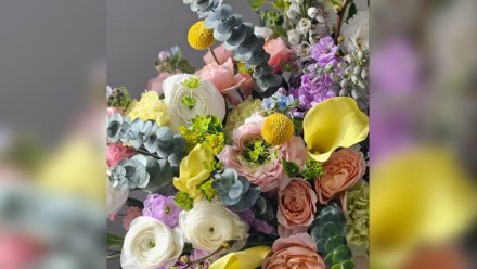 Воронежцы начали скупать дофаминовые букеты