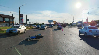 В Воронежской области мотоцикл протаранил кроссовер: есть пострадавшие
