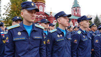 Воронежская военно-воздушная академия отметила 105 лет