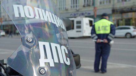Мужчина пострадал в массовом ДТП на трассе Воронеж – Луганск