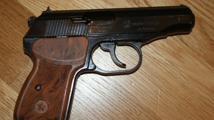 В Воронеже 10-летний мальчик пришёл в школу с пистолетом