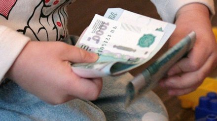 Воронежец, задолжавший своим детям почти 800 тыс. рублей, лишился 2 авто