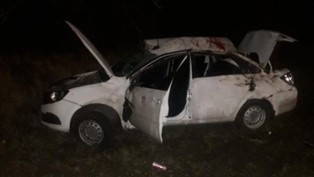 18-летний парень пострадал в перевёрнутой «Гранте» под Россошью