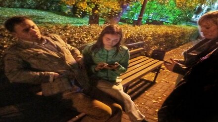 В Воронеже жена объявила в розыск мужа, случайно уснувшего на лавке в центре города