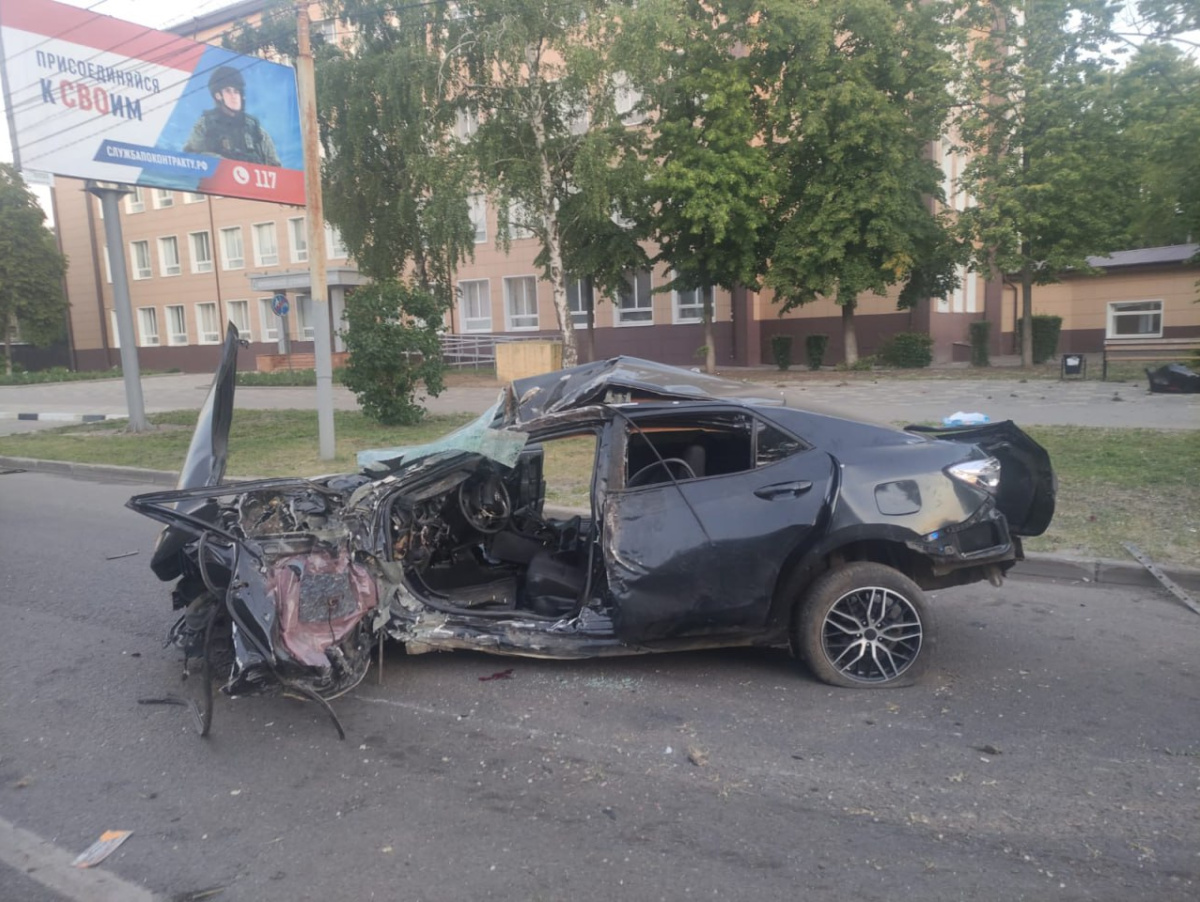 В Воронеже 18-летний автомобилист на Toyota Corolla разбился насмерть на  Ленинском проспекте – Новости Воронежа и Воронежской области – Вести Воронеж