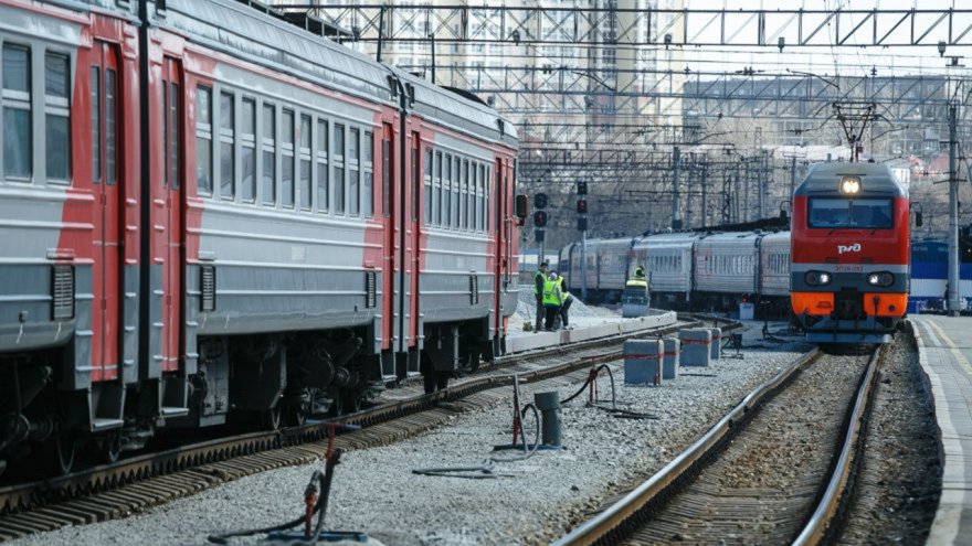 Дополнительные поезда свяжут Воронеж с пригородом из-за ремонта виадука на 9 Января