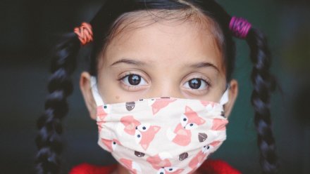 После ковидных введений в школах из воронежских аптек исчезли детские маски