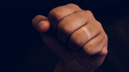 Голодный бомж из Воронежской области убил семью саратовских пенсионеров из-за еды
