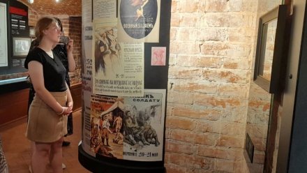 «Единая Россия» организовала экскурсию для школьников во Дворец Ольденбургских